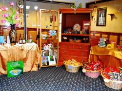 Shops at Hudson Valley Resort